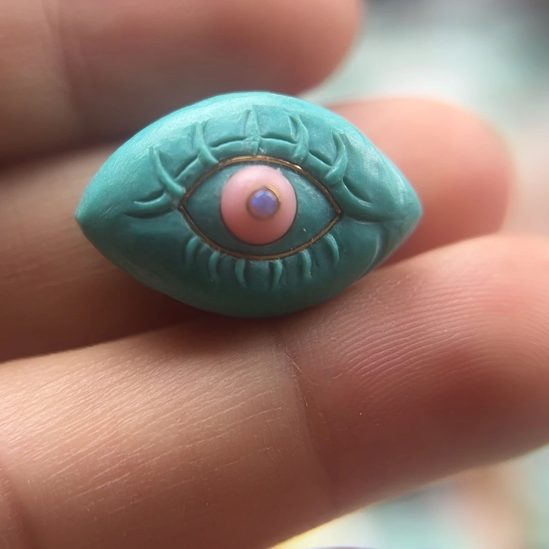 绿松石未镶嵌颈饰