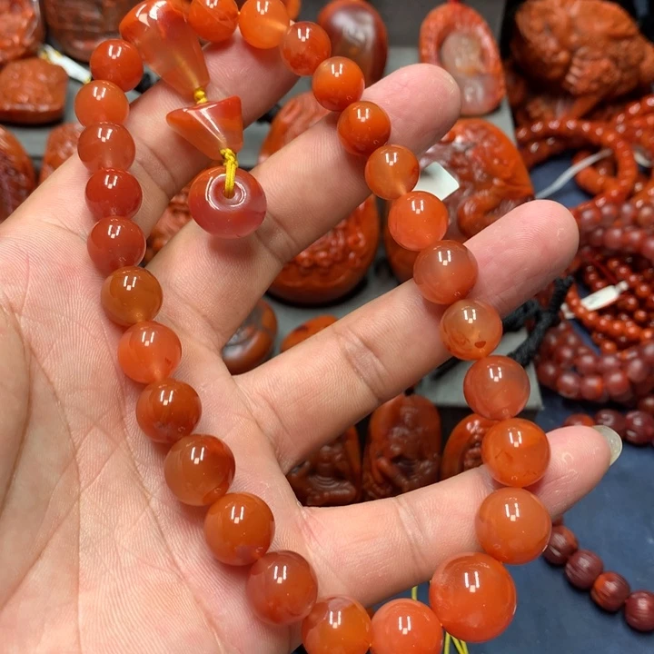 南红玛瑙未镶嵌把件