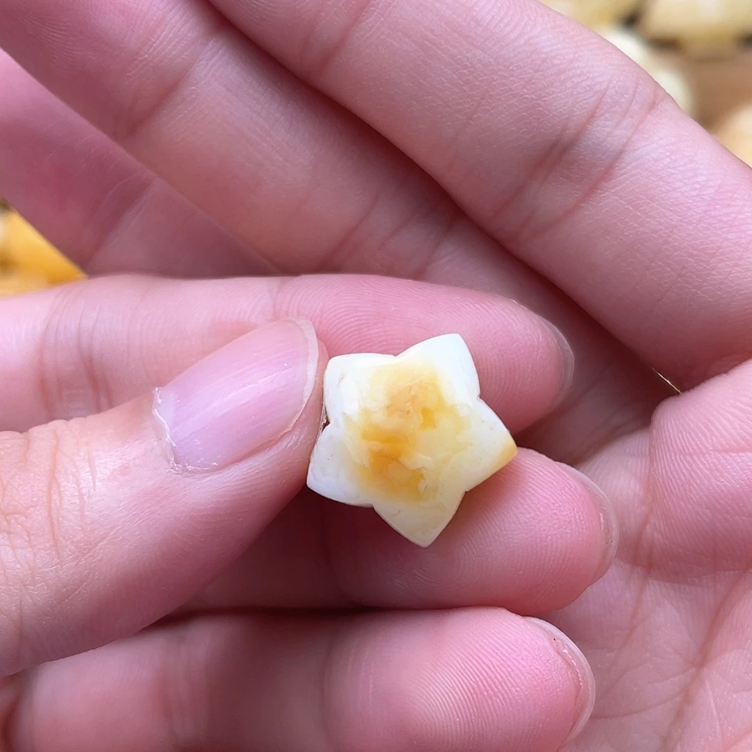 未镶嵌琥珀裸石蜜蜡