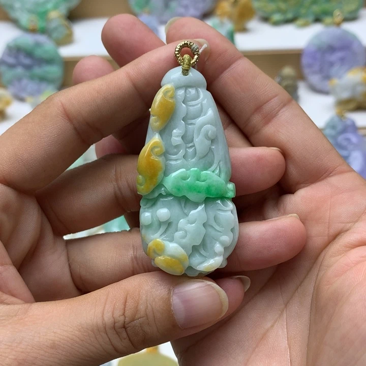颈饰未镶嵌翡翠翡翠