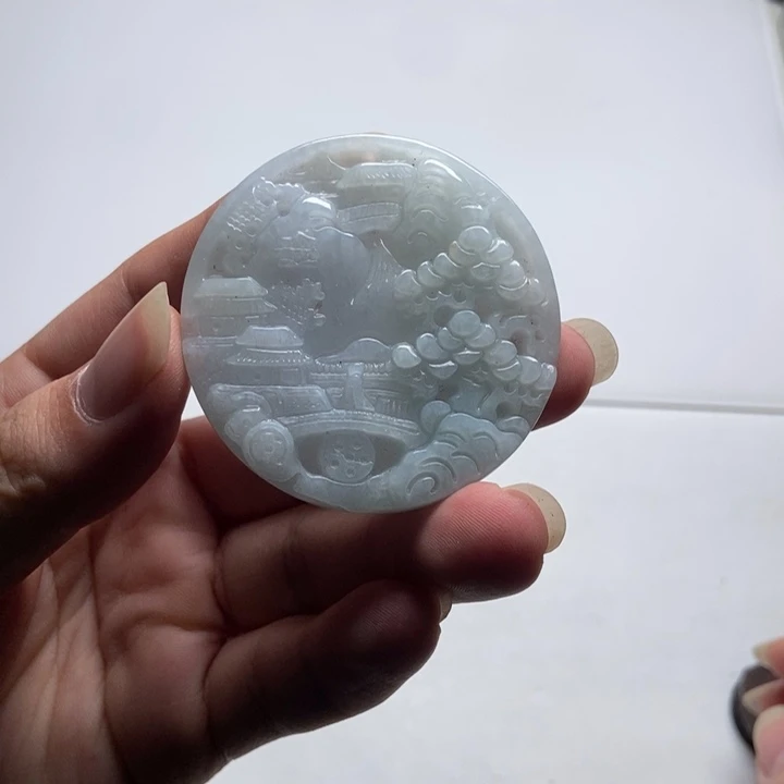 翡翠未镶嵌颈饰山水4