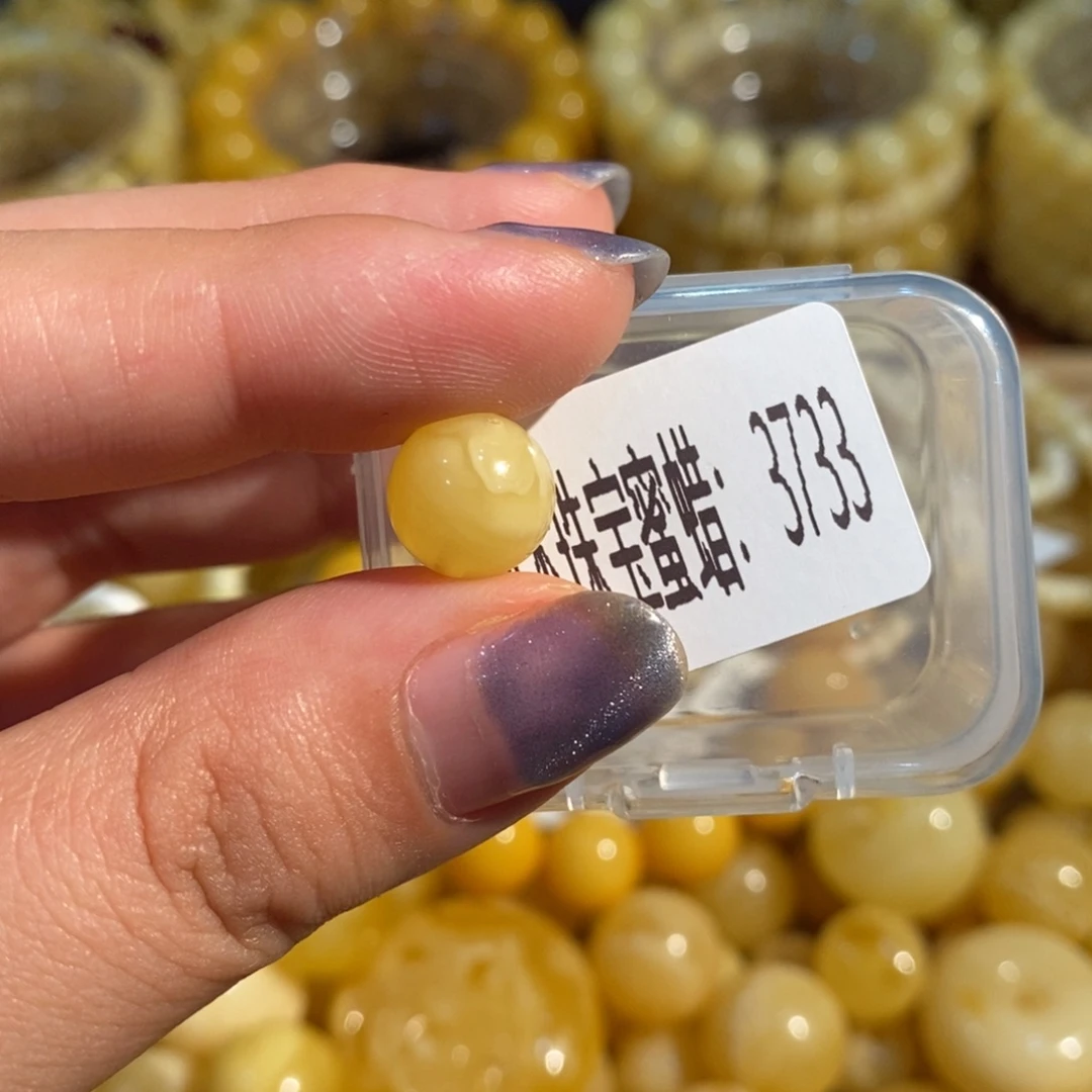 琥珀未镶嵌珠宝奇石3733