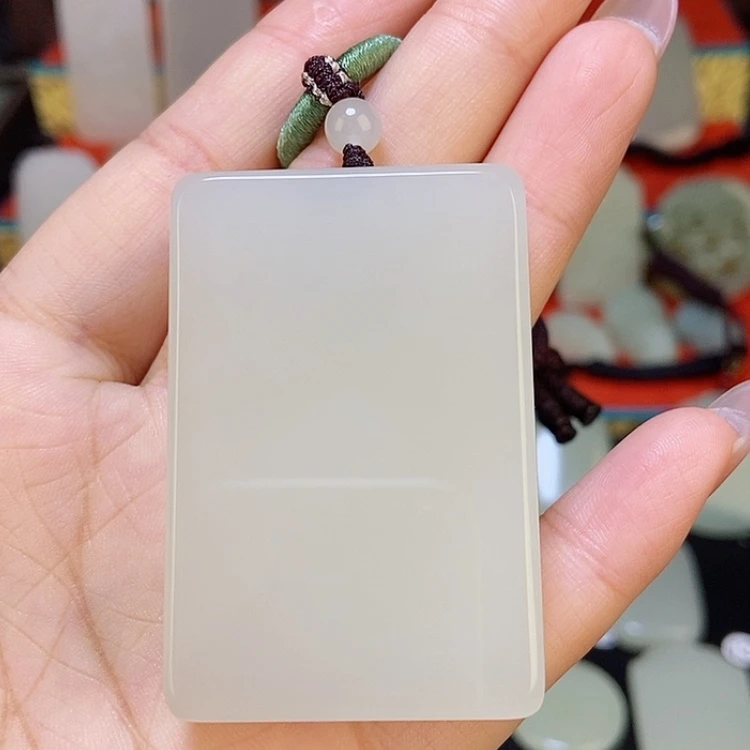 【闪购商品】颈饰未镶嵌和田玉