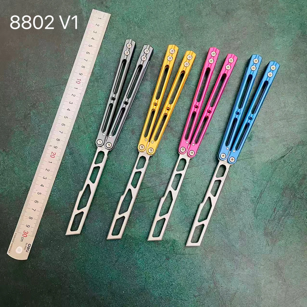 班输造物原创8802天工巧夺非攻七系铝柄玻璃音蝴蝶刀练习刀未开刃