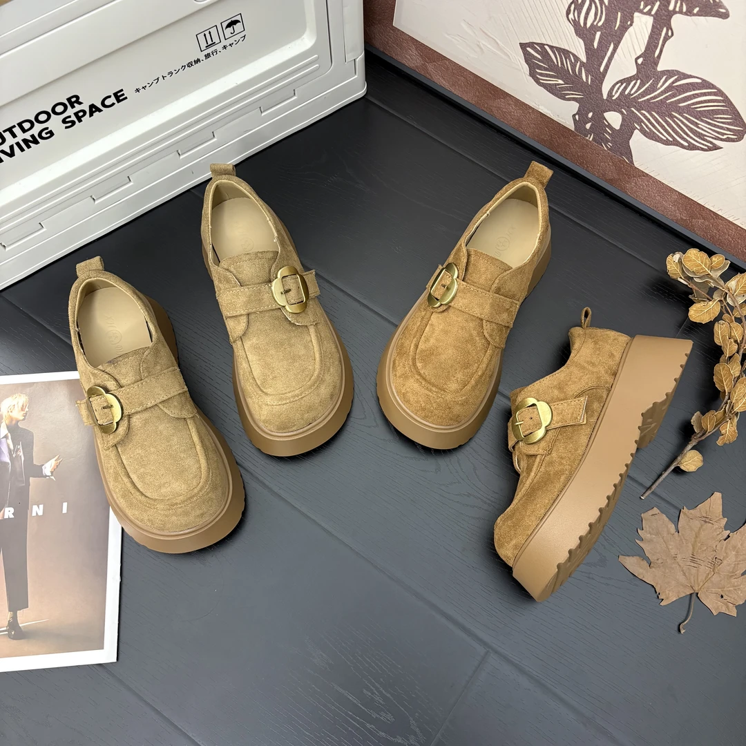 【三喜】‘花瓣扣’厚底坡跟松糕底秋季一脚蹬勃肯鞋乐福鞋圆头显瘦女