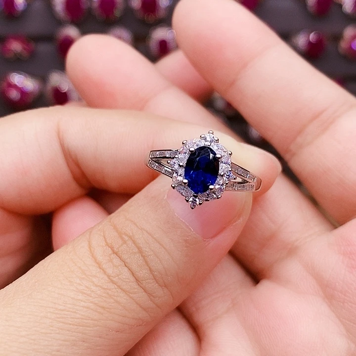 银S925镶嵌蓝宝石戒指
