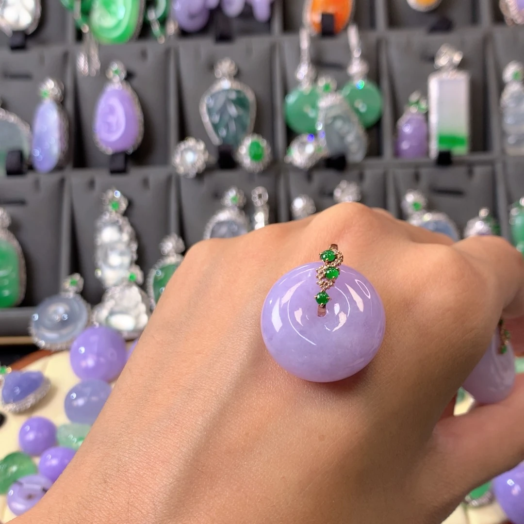 翡翠颈饰18K金镶嵌吊坠