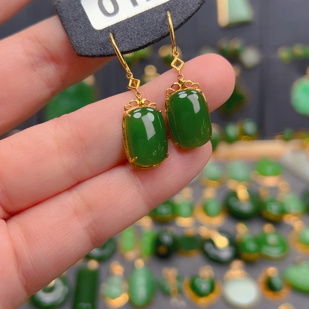 和田玉18K金镶嵌耳饰