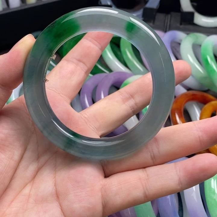 空***~仿水晶非金属高端手镯时尚百搭款式