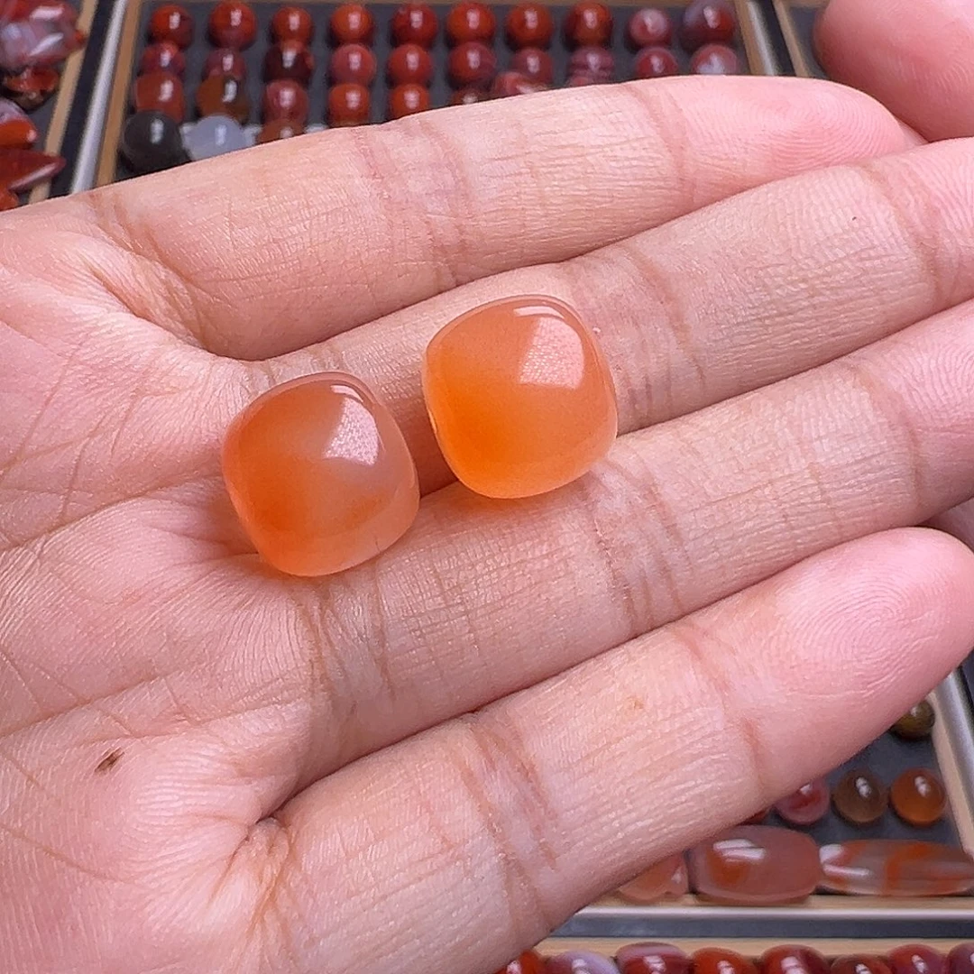 芒***东南红玛瑙未镶嵌珠宝奇石福利价