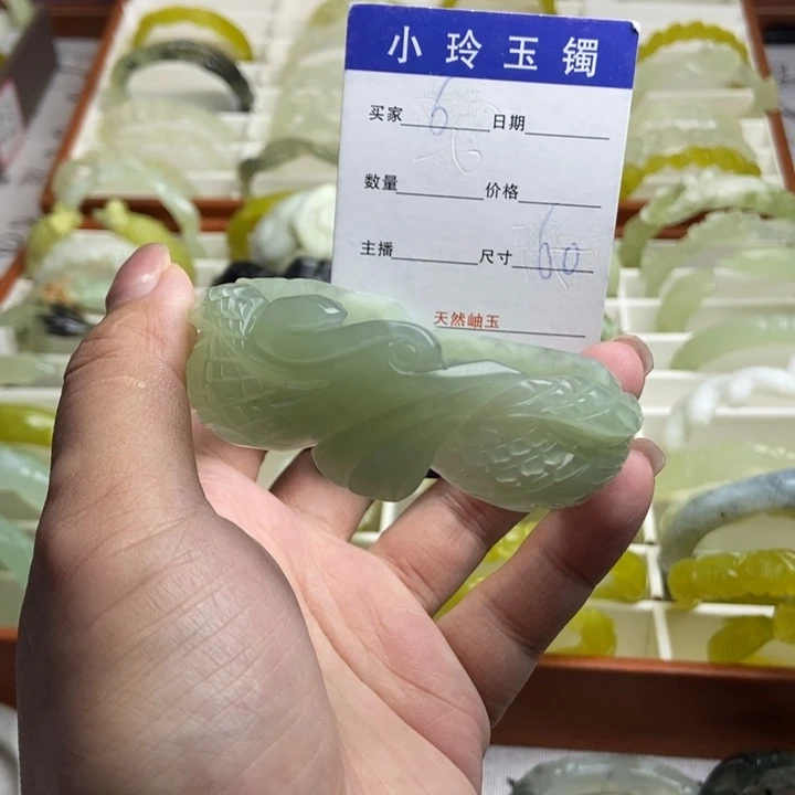 未镶嵌蛇纹石玉手镯