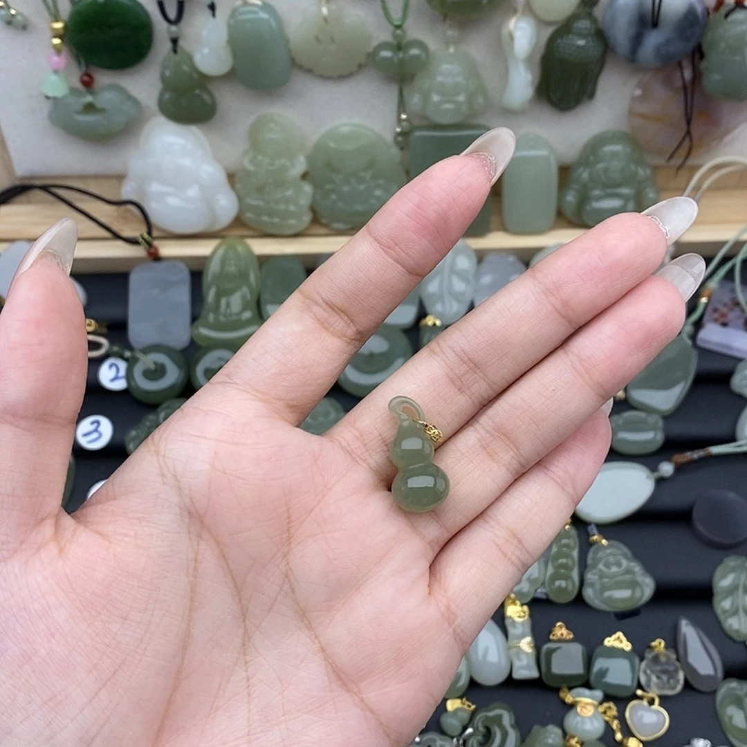 和田玉18K金镶嵌项链