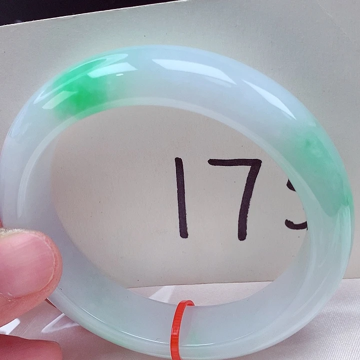 翡翠未镶嵌手镯翡翠