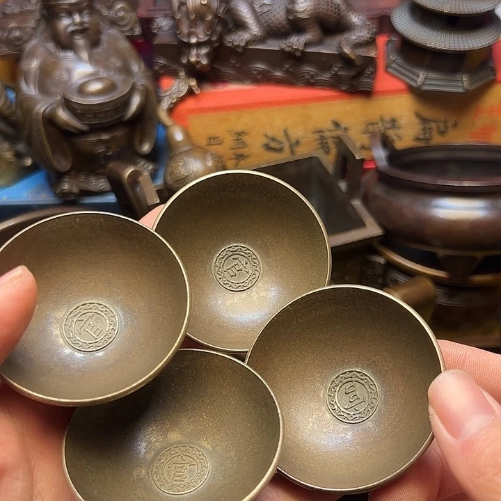 精美铜器批发档口