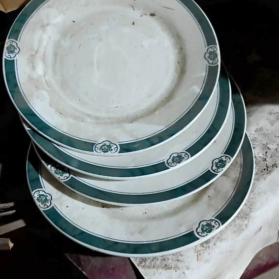 摆件陶瓷盘子碗啥都有