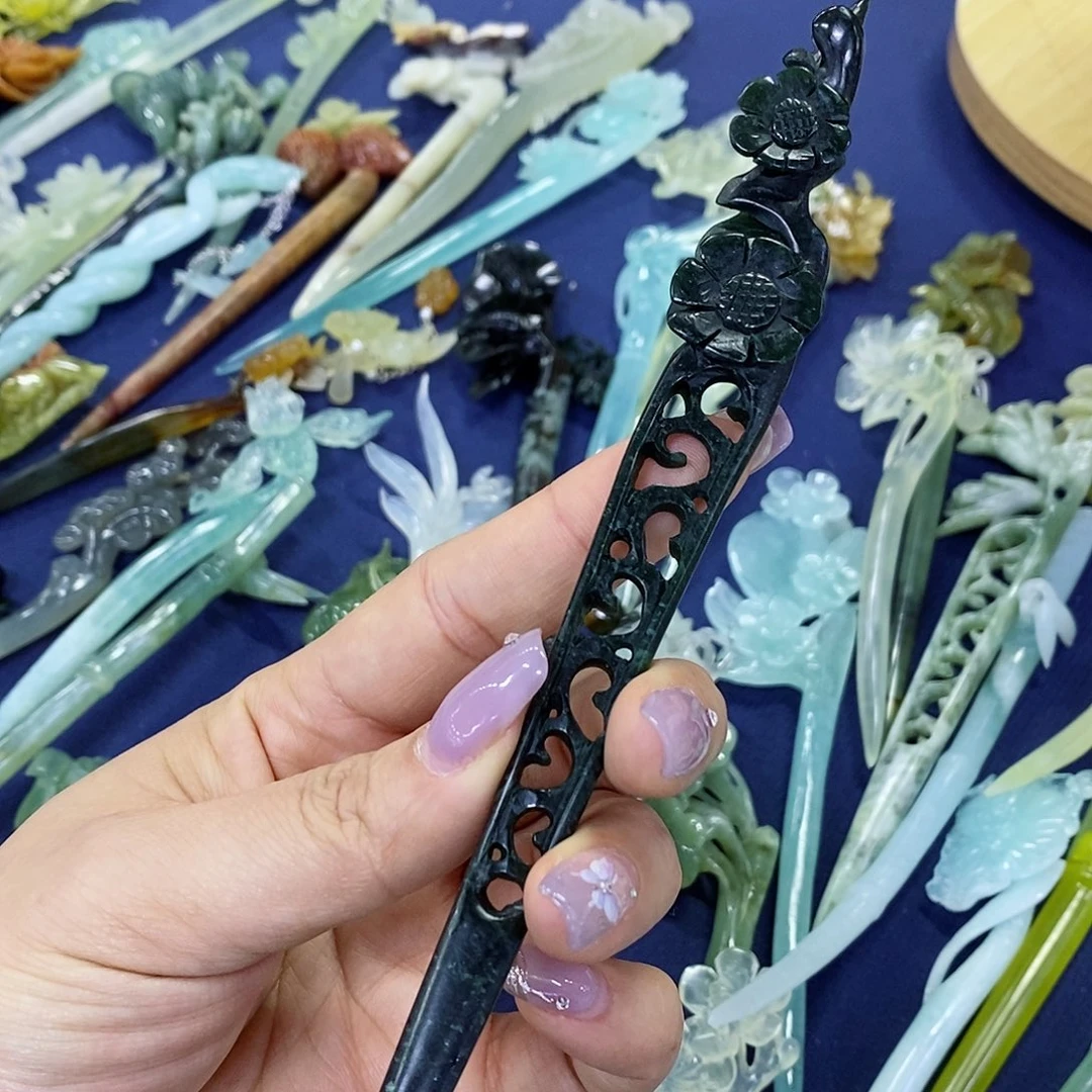 蛇纹石玉发簪未镶嵌