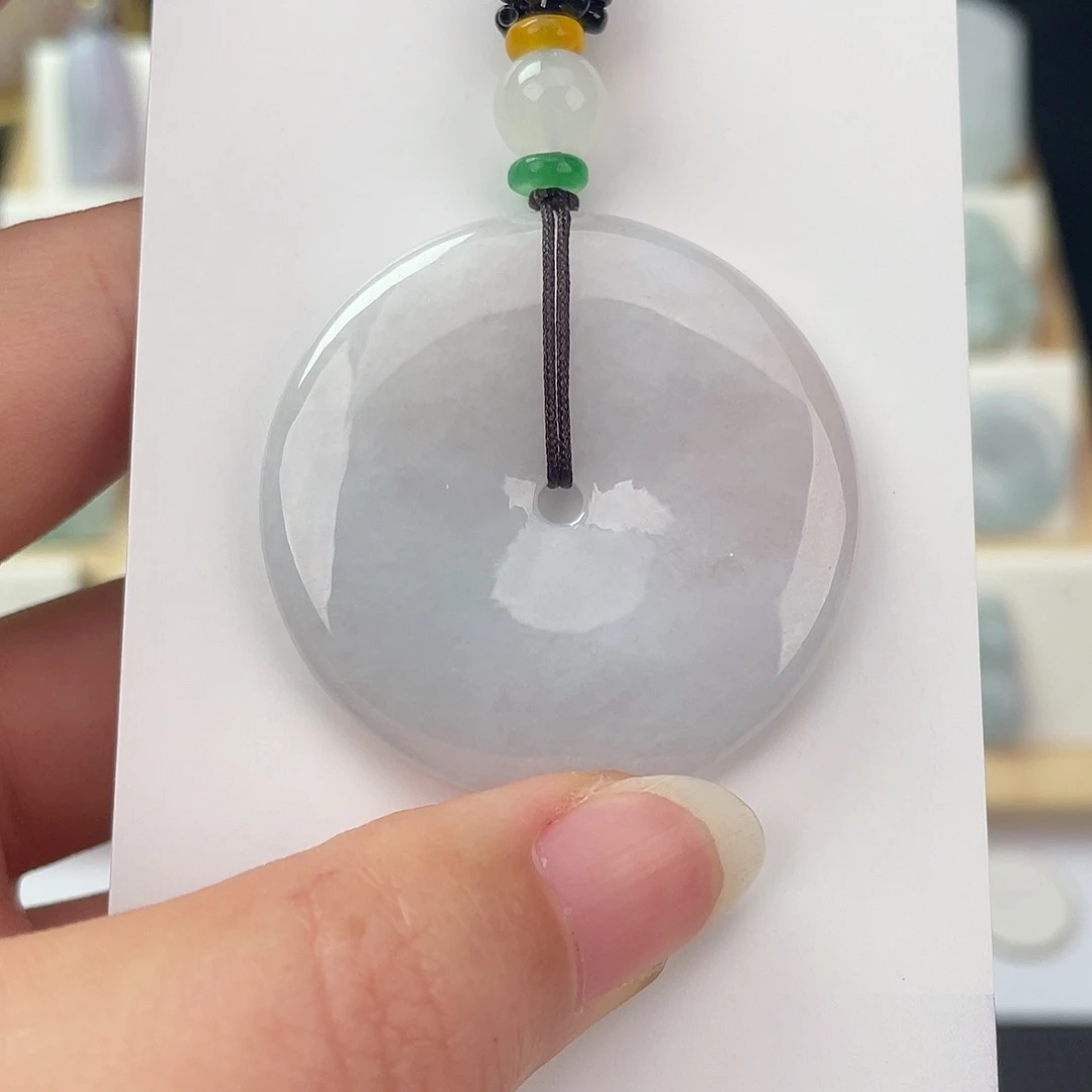 翡翠未镶嵌颈饰平安扣