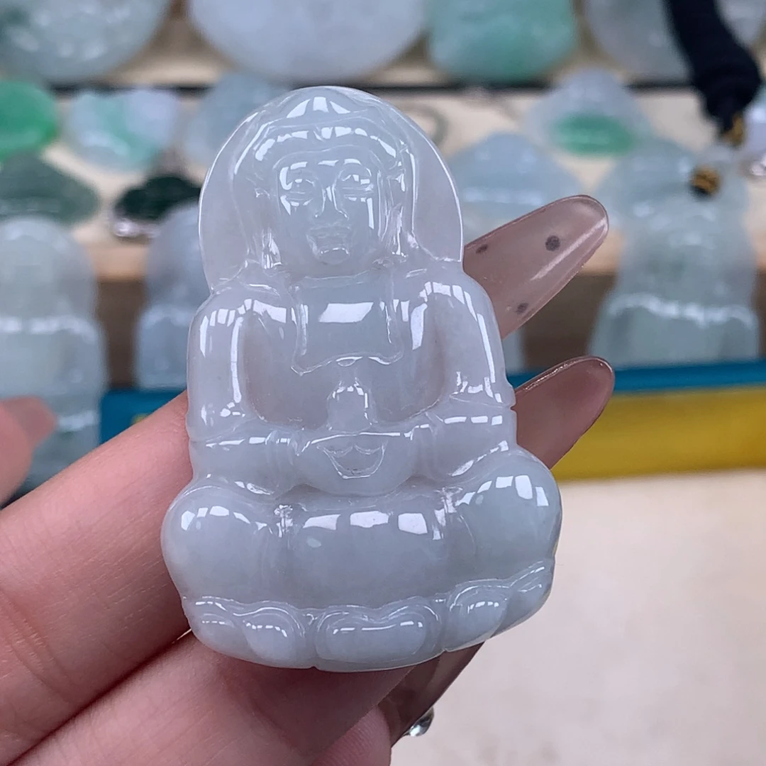 翡翠未镶嵌颈饰观音