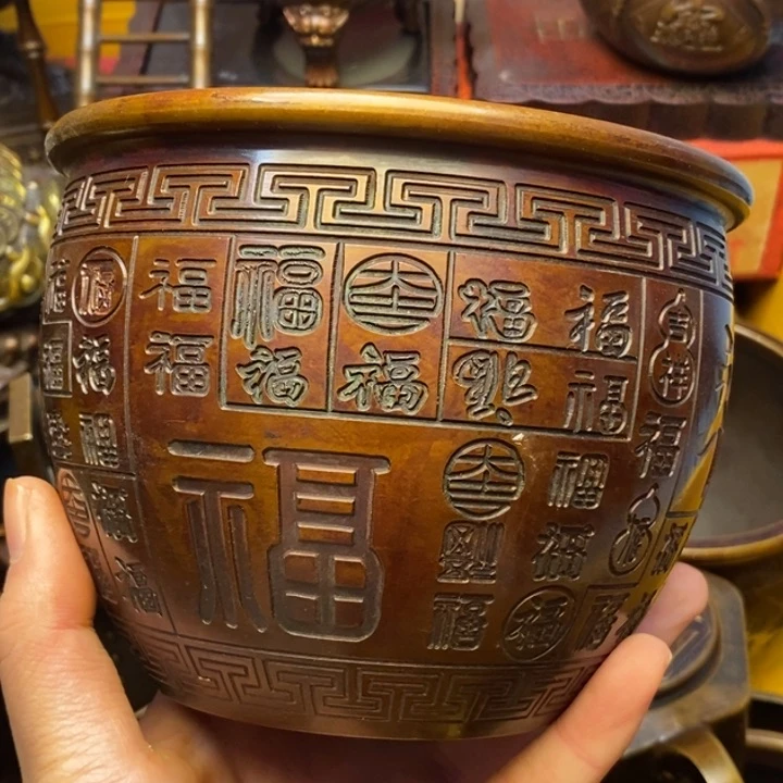 铜器摆件做工精良