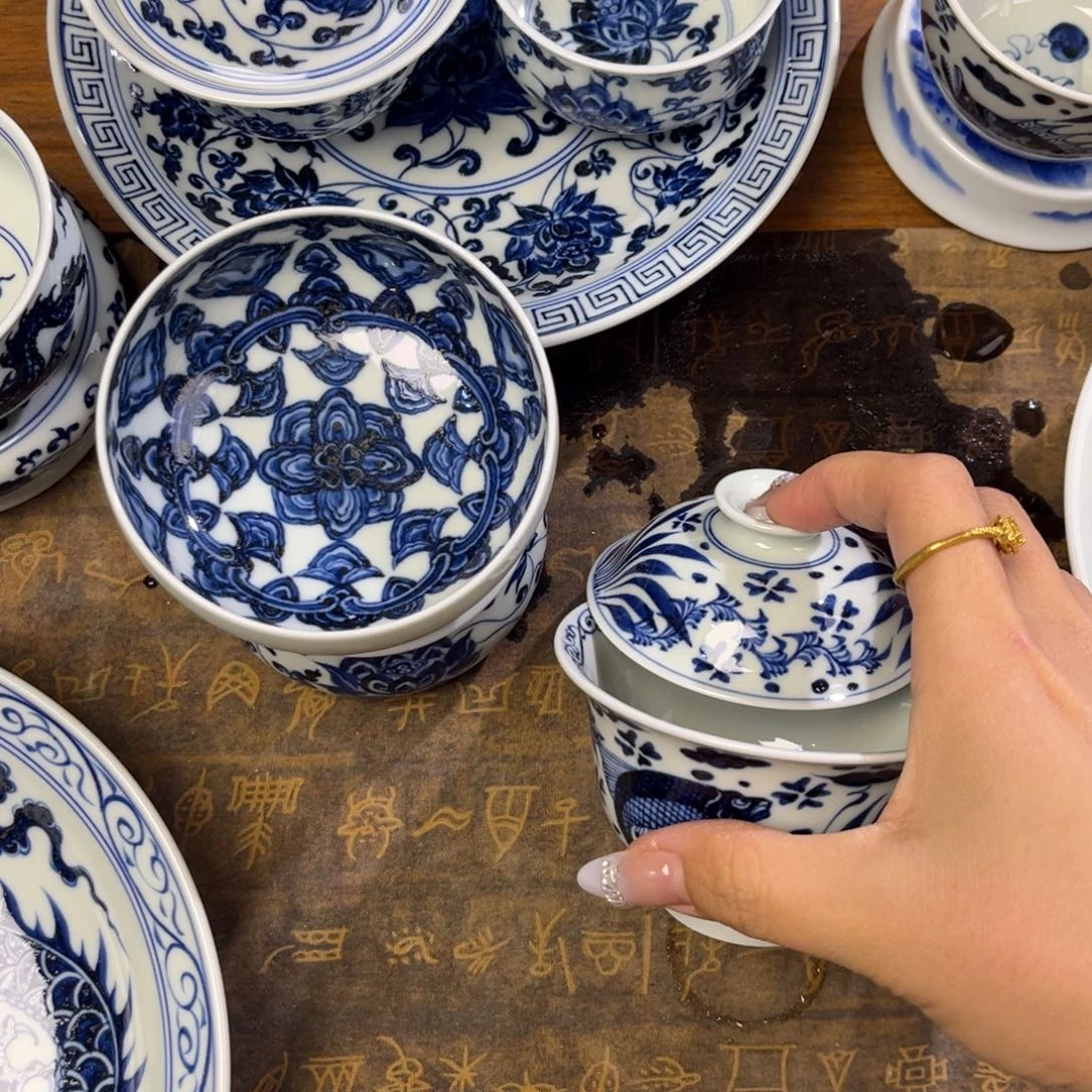 旭***儿陶微瑕鱼藻盖碗盖碗