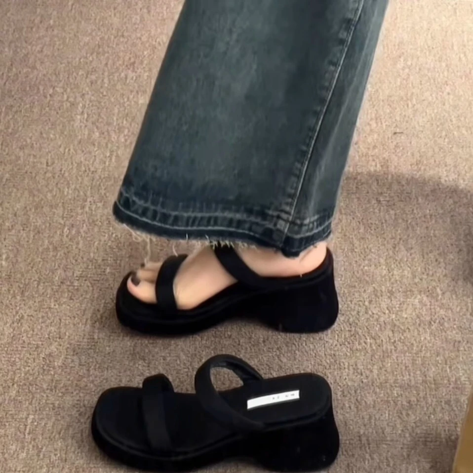 超火~！韩国厚底小个子增高银色拖鞋女夏外穿时尚简约一字带坡跟