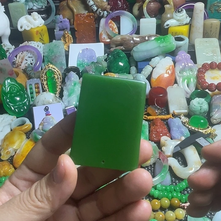 密胺瓷片实物如图