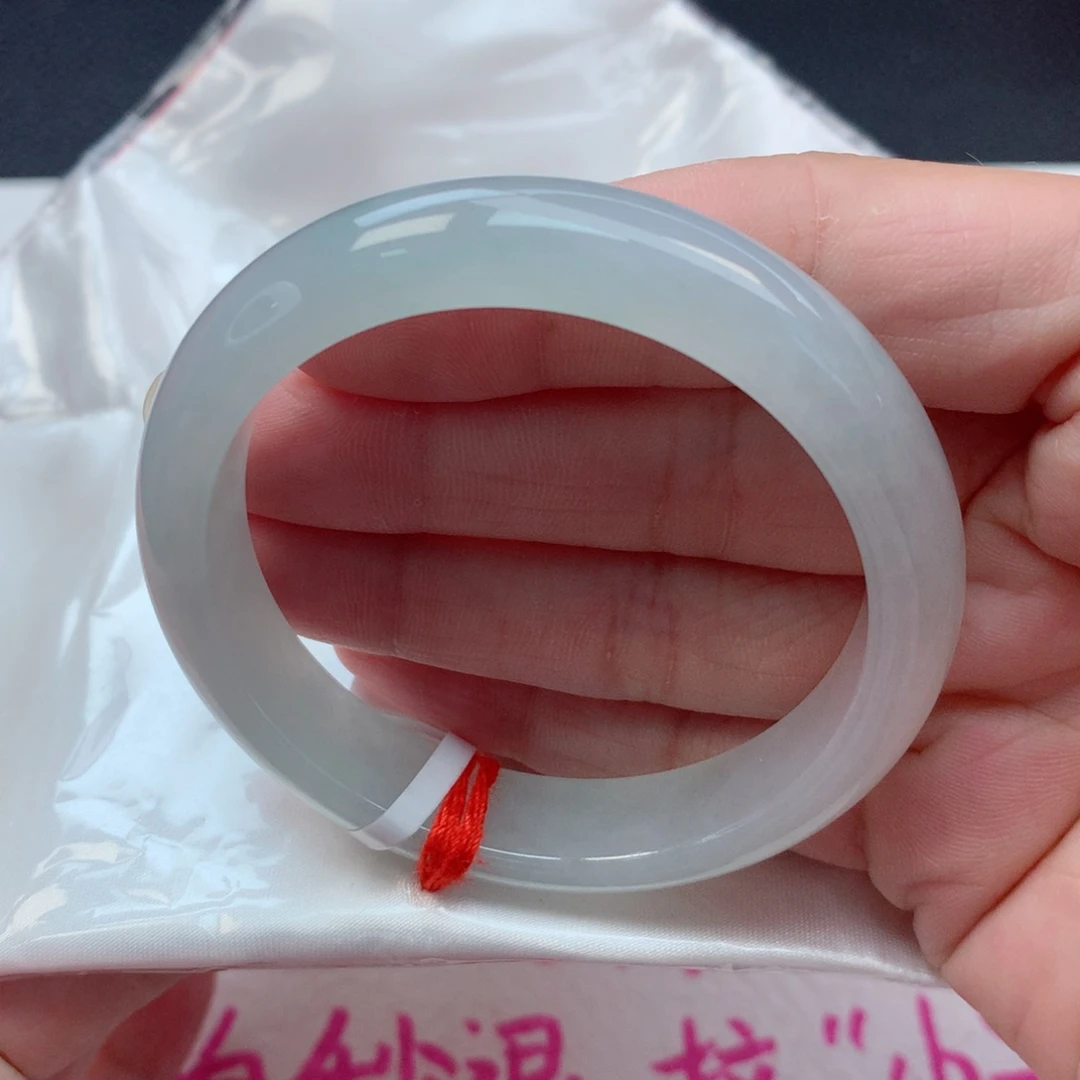 未镶嵌手镯翡翠51.7圈细糯冰起胶浅绿底完整推荐
