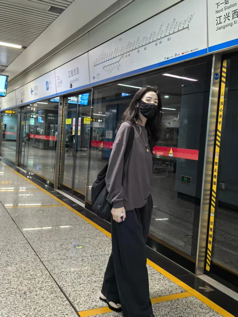 时尚套装两件套2025气质宽松长袖上衣洋气休闲百搭显瘦长裤外穿女