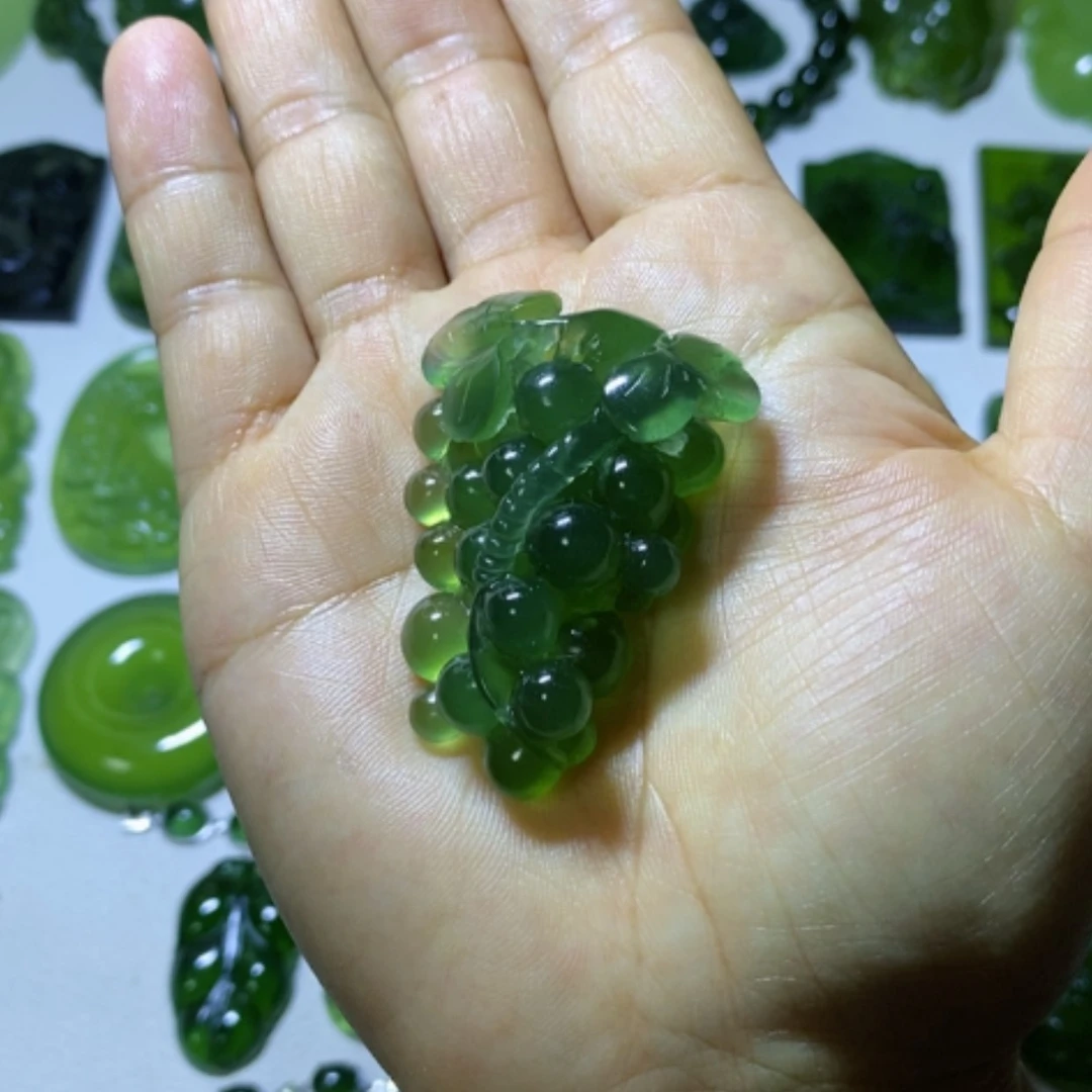 【闪购商品】未镶嵌蛇纹石玉颈饰