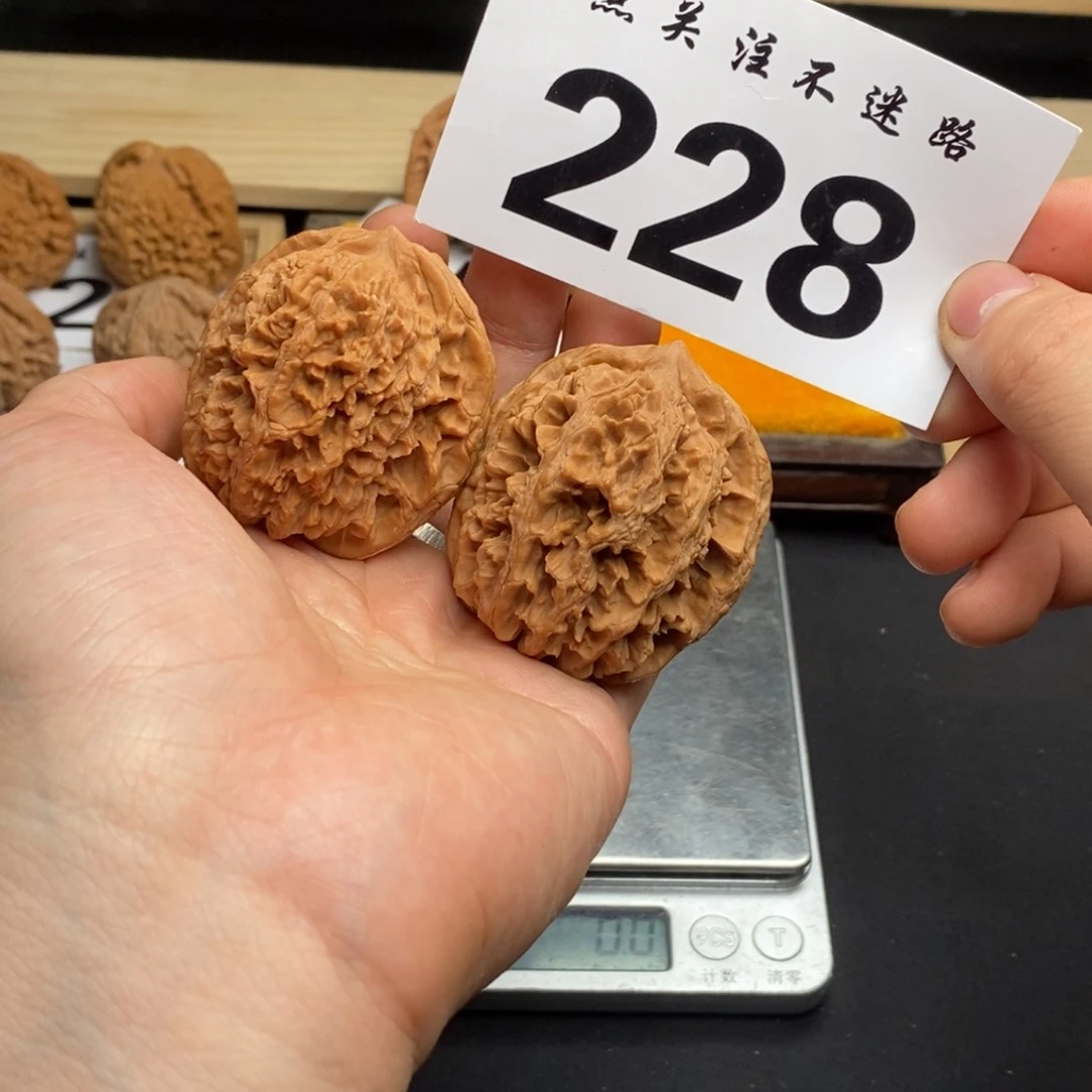 吊坠文玩核桃46大花