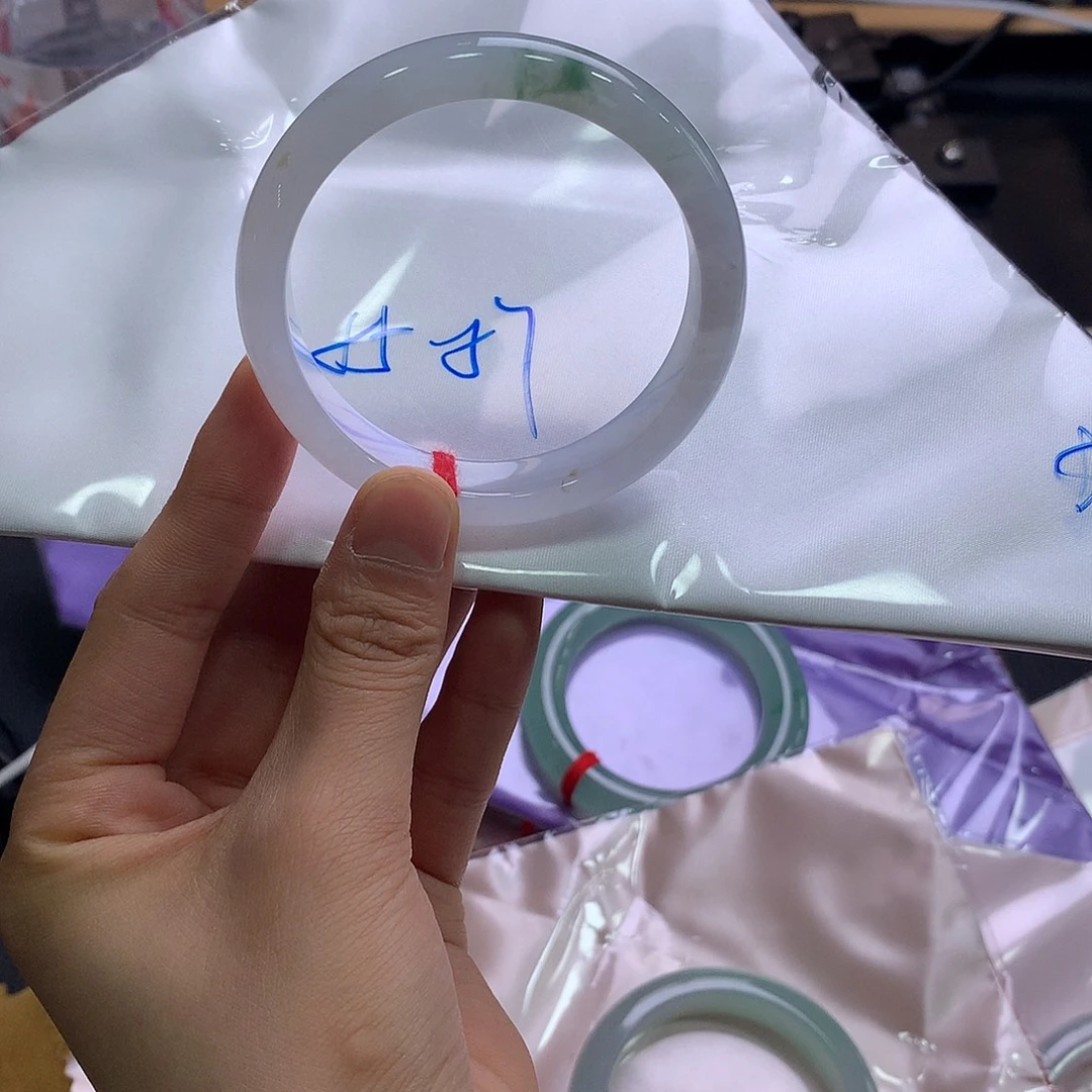 翡翠未镶嵌手镯翡翠