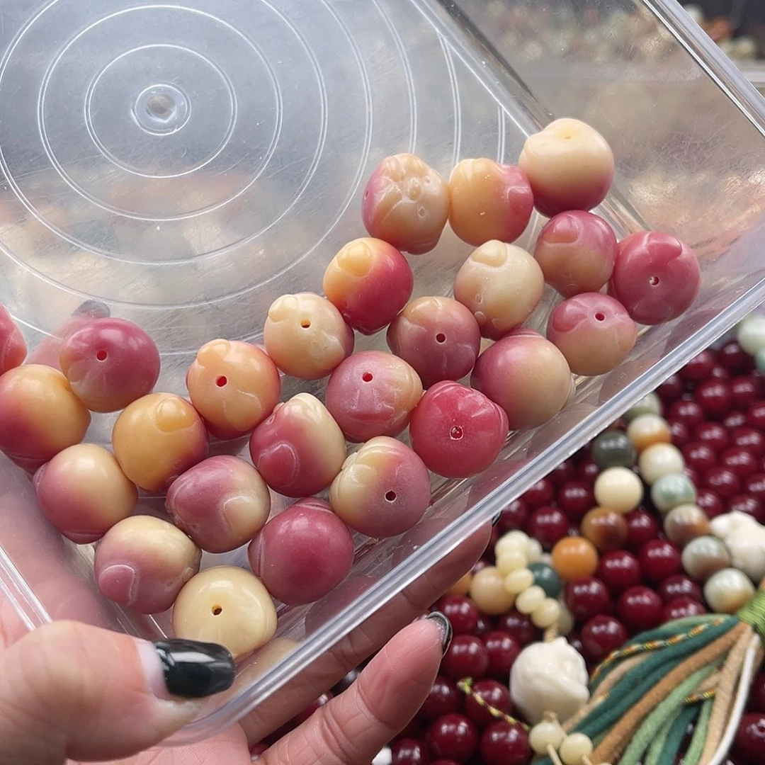 白玉菩提吊坠6*6B/19mm/25颗微瑕锅底