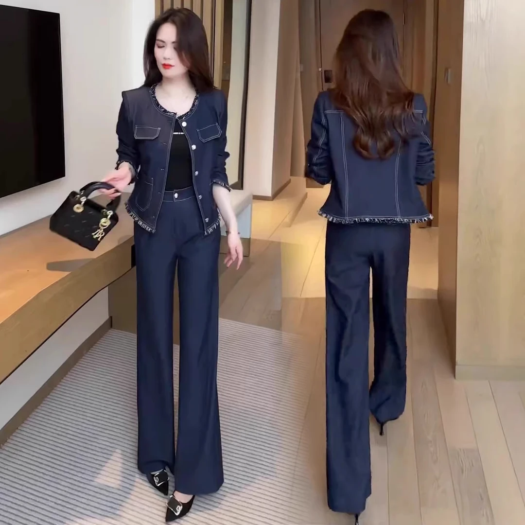 时尚牛仔套装女春秋洋气质减龄显瘦圆领毛边外套高腰阔腿裤两件套