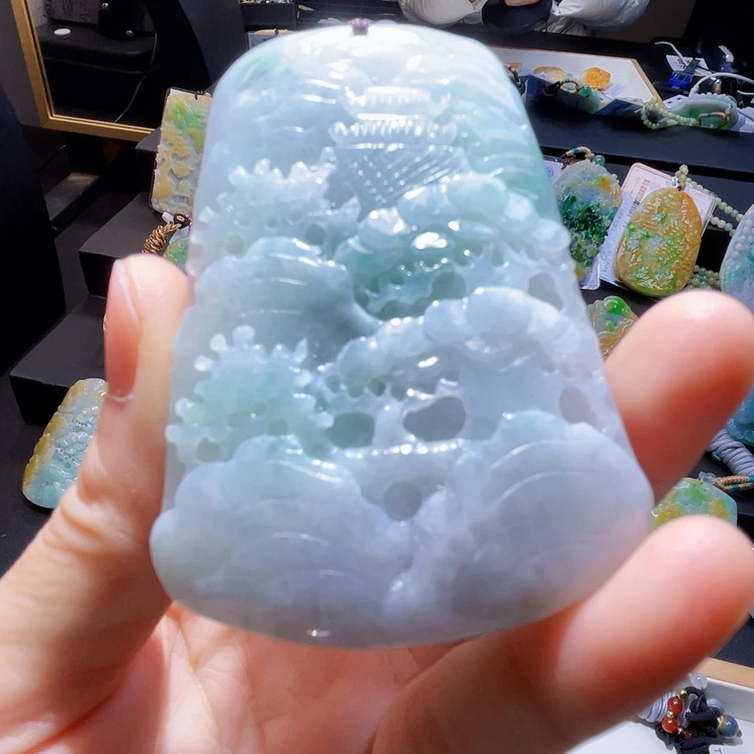 颈饰未镶嵌翡翠一