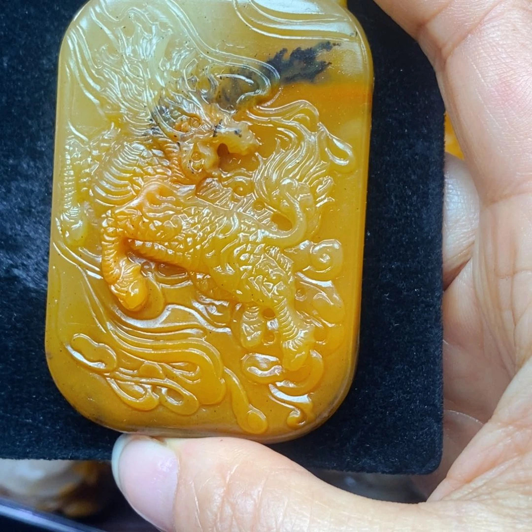 未镶嵌石英质玉（黄龙玉）吊坠(不含链)