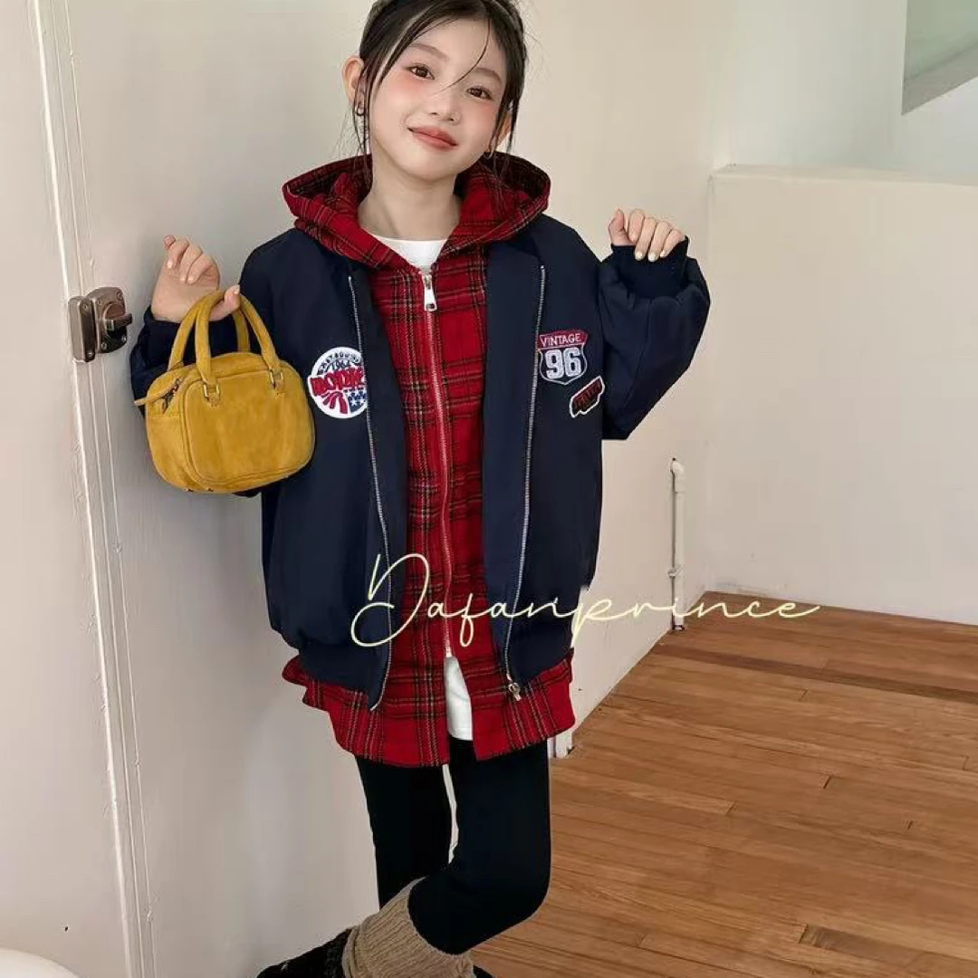 2025连帽休闲风厚款拼色百搭女童棉服翻领休闲款儿童