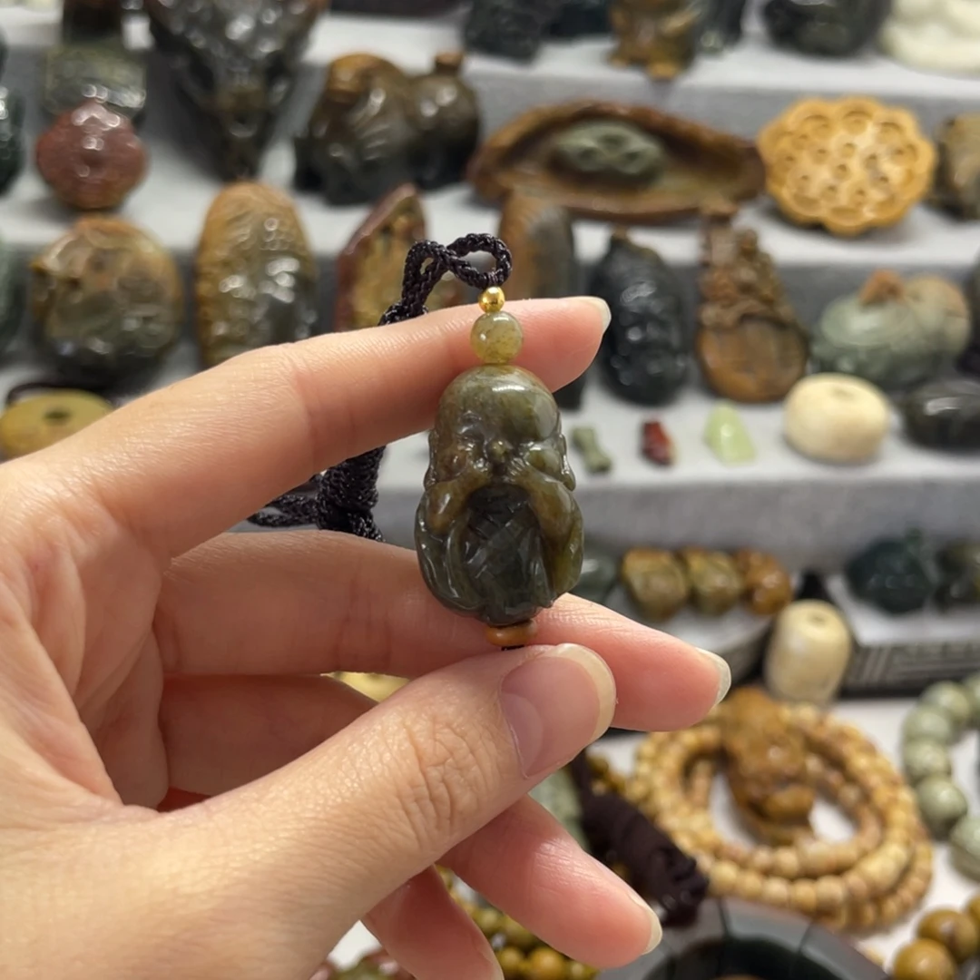 岫岩河磨玉（透闪石质玉）未镶嵌挂件