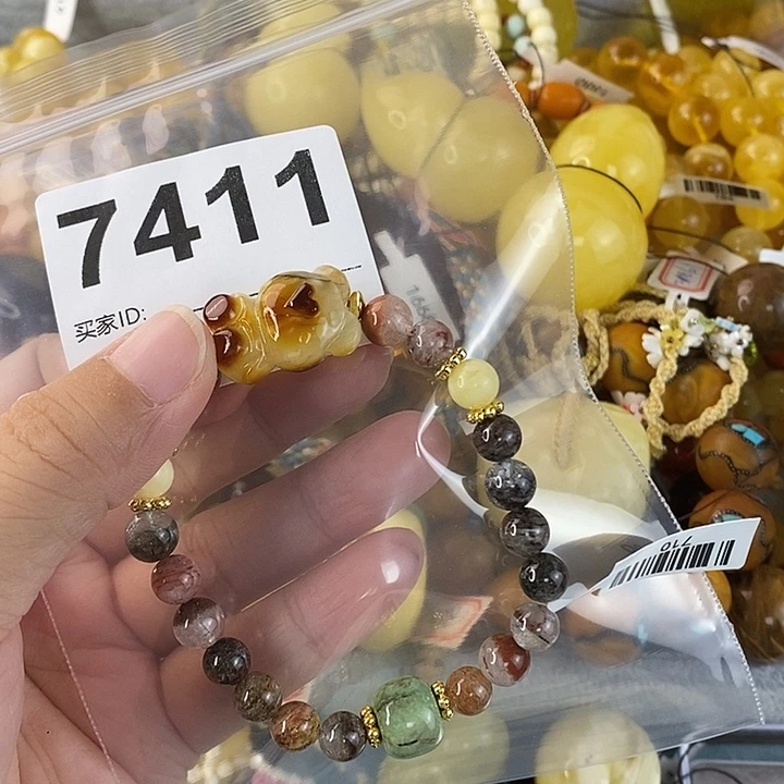 蜜蜡未镶嵌珠宝奇石
