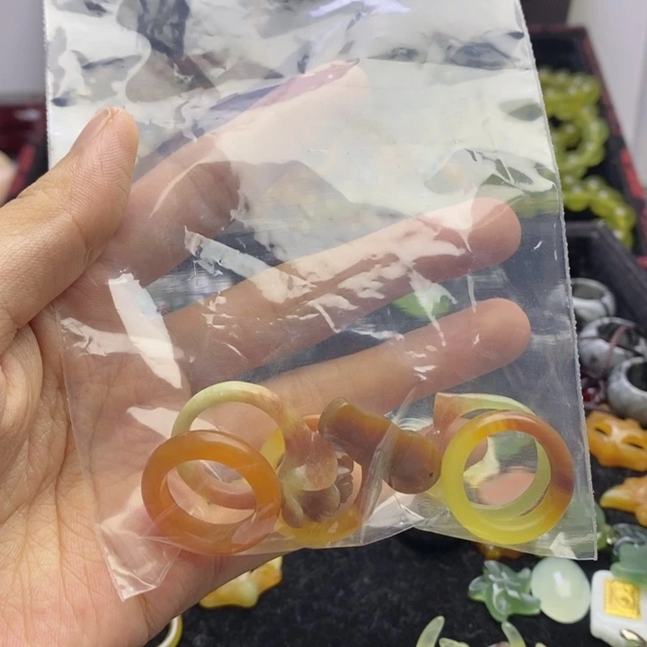 f***t蛇纹石玉未镶嵌手镯