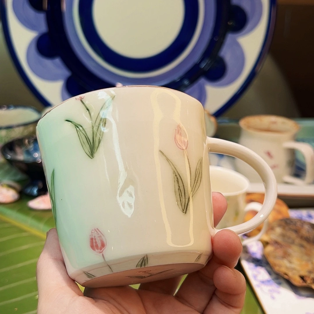 茄***七咖啡杯也要来杯吧