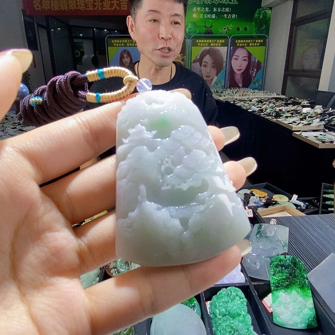 颈饰未镶嵌翡翠翡翠