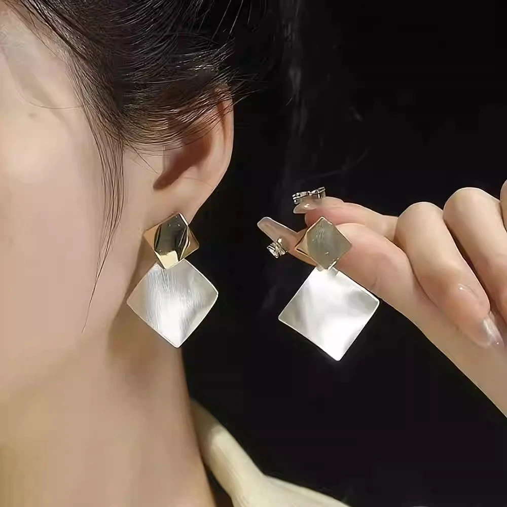 铜合金耳饰  拼色拉丝菱形耳环女个性耳钉新款小众设计高级感耳饰