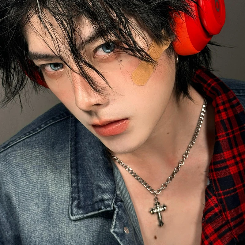 钛钢项链 十字架项链男痞帅轻奢小众高级设计感钛钢不掉色卫衣链