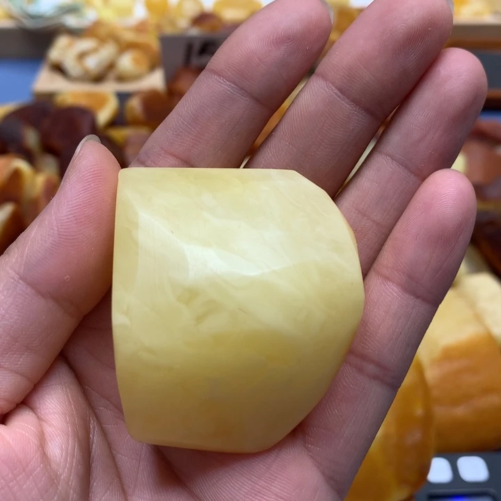 未镶嵌定制琥珀蜜蜡工坊原石定制