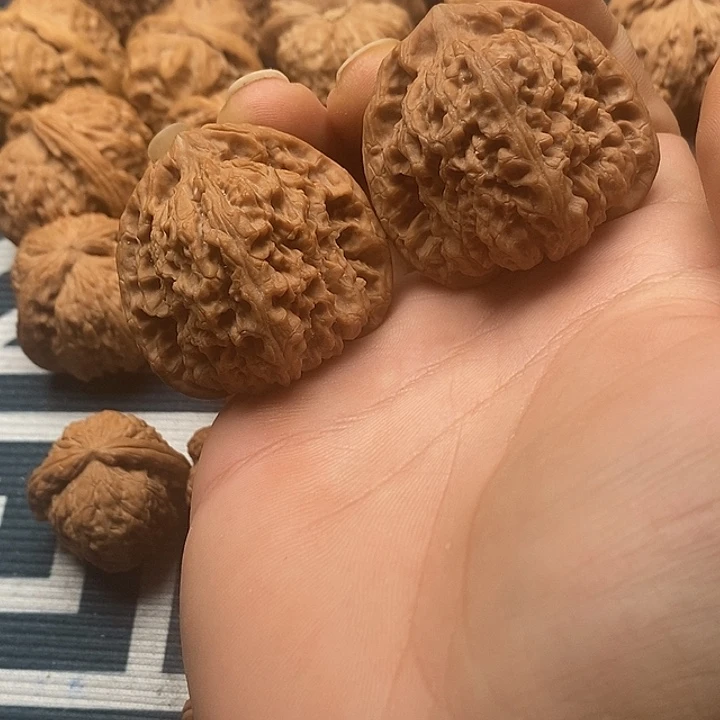 吊坠文玩核桃三角疆