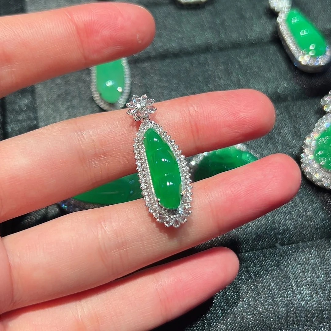 未镶嵌定制翡翠挂件