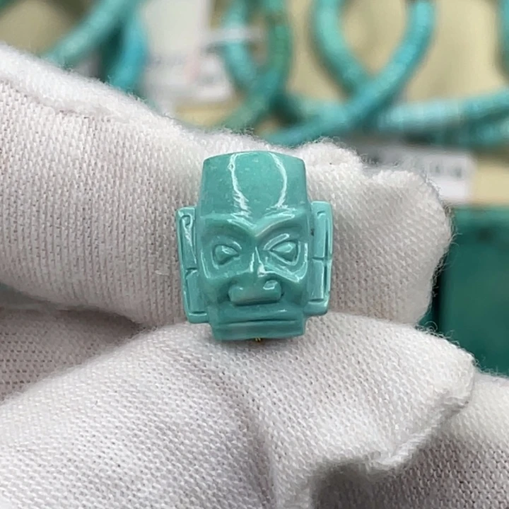 绿松石未镶嵌挂件