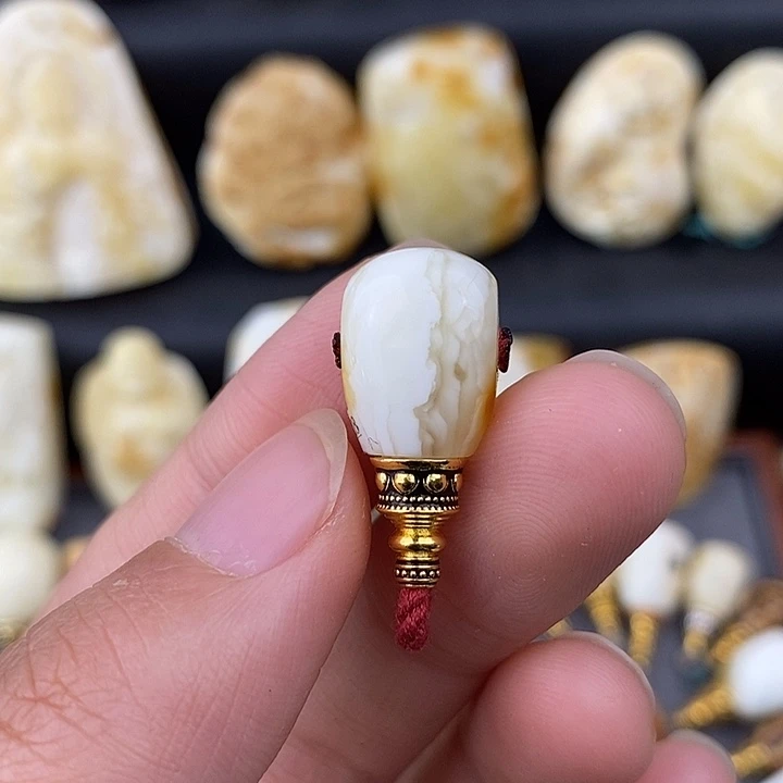 琥珀未镶嵌裸石11三通c728