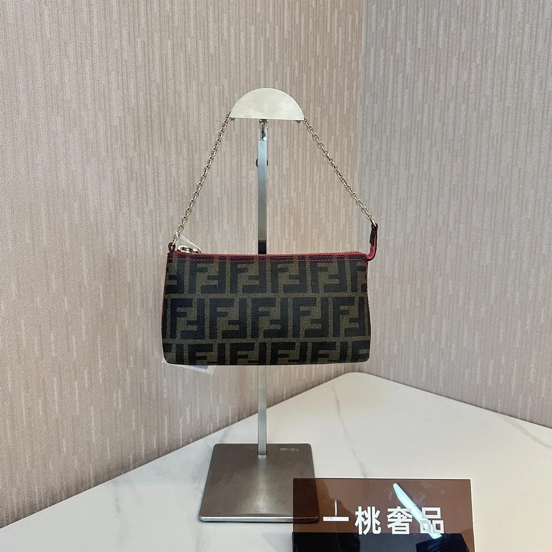 95新 FENDI/芬迪 一桃/芬迪 老花小麻将单肩