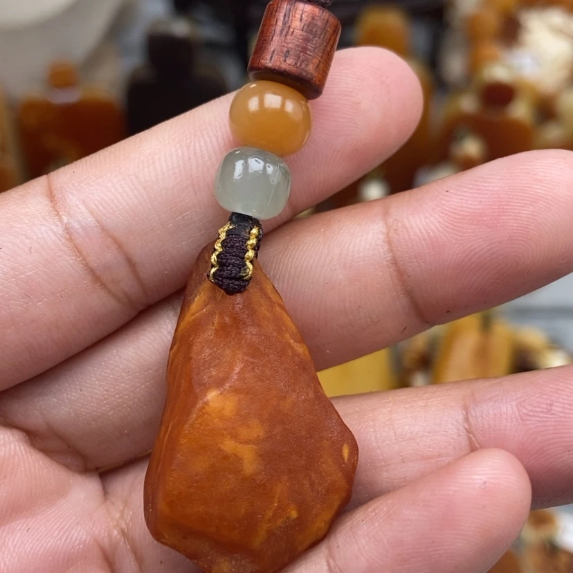 【闪购商品】未镶嵌颈饰琥珀